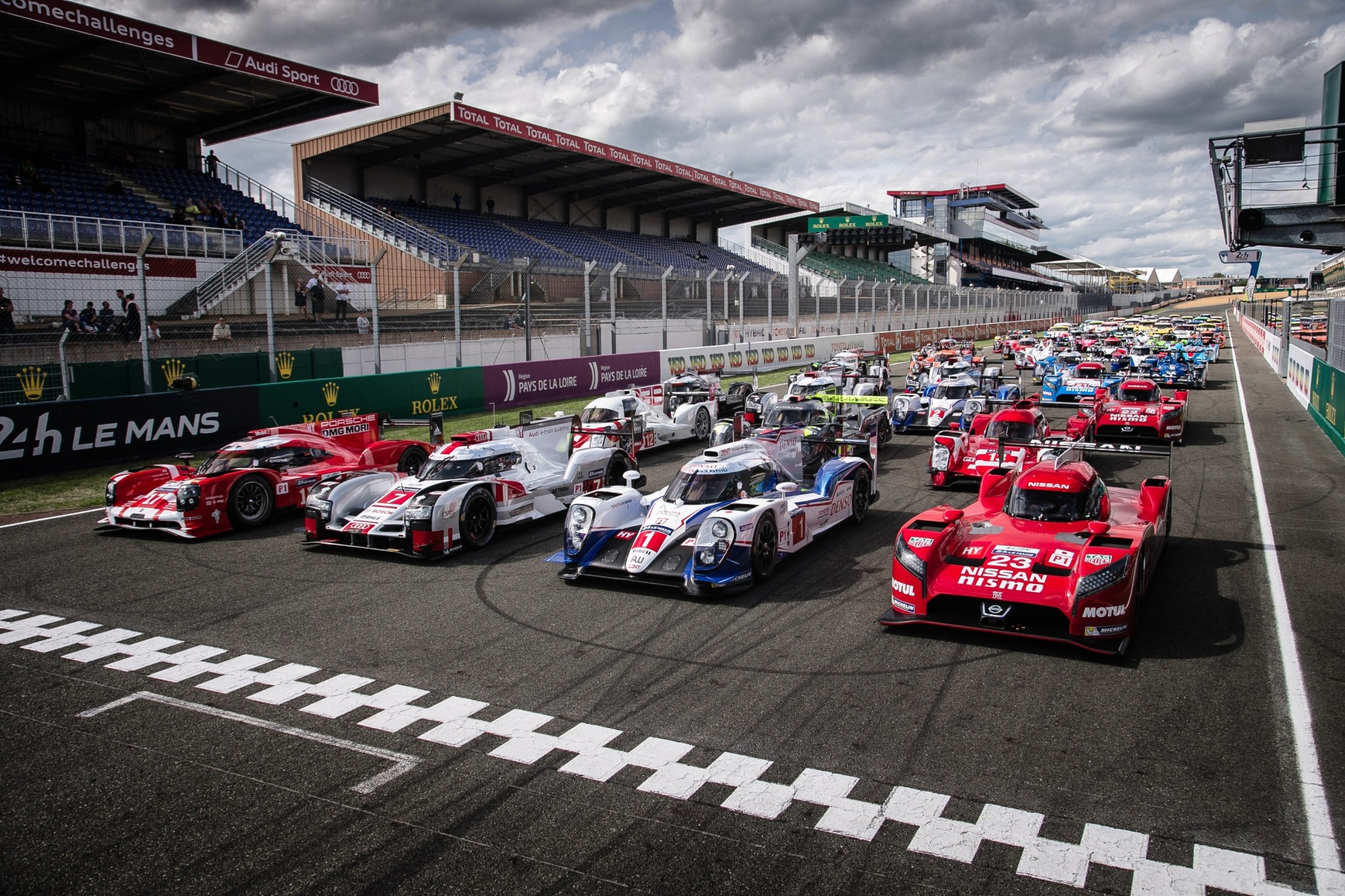 CAR RACEING
